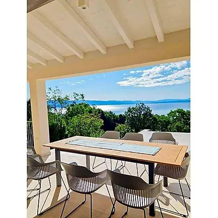 Maritima Comfortable Villa *